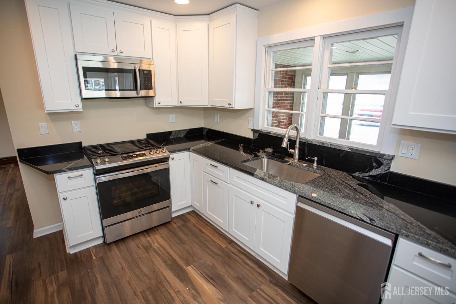 326 Walnut Street, South Amboy, NJ, 08879 image 21