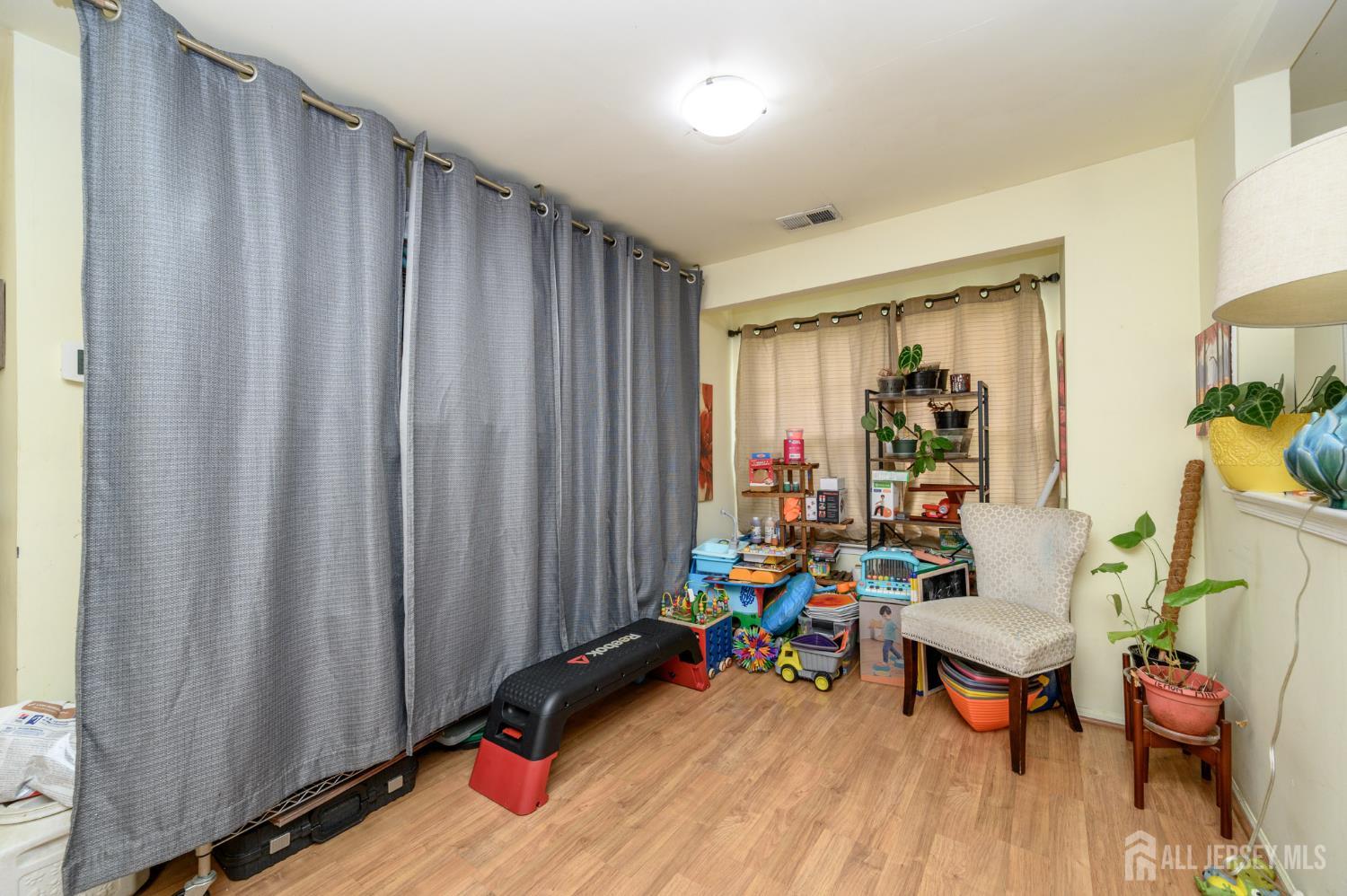 38 Nottingham Way, Franklin Twsp, NJ, 08873 image 6