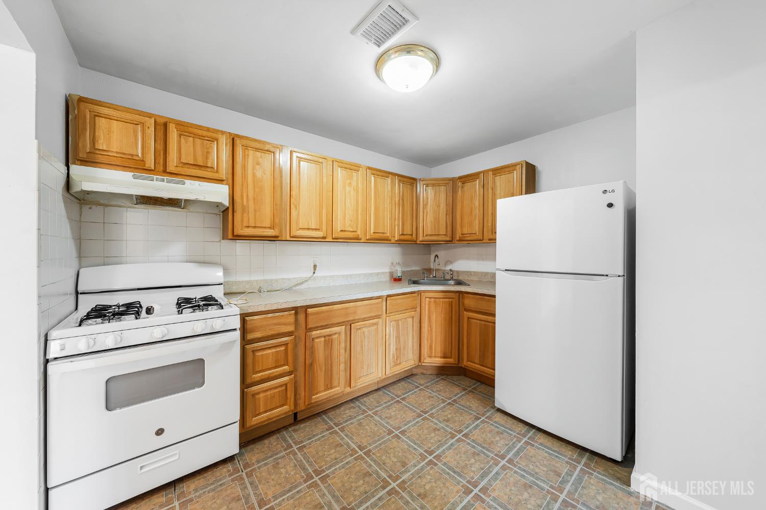 227 college Drive, Edison, NJ, 08817 image 16