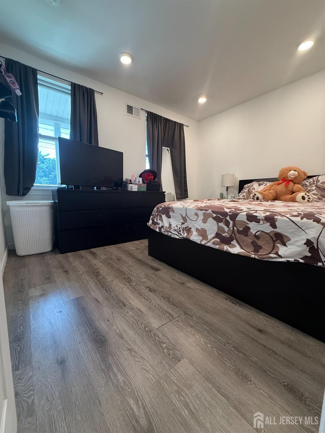 296 Oak Street, Sayreville, NJ, 08879 image 10