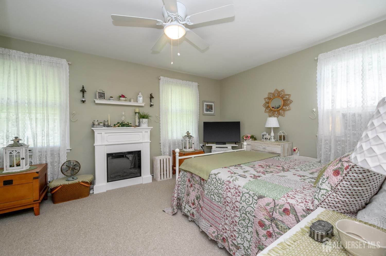 37 S Chestnut Avenue, Whiting, NJ, 08759 image 20
