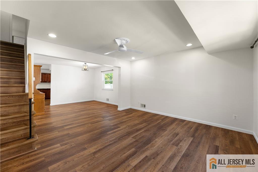 77 Larry Court, South Brunswick, NJ, 08810 image 32