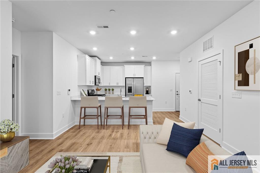 28304 Radford Court 2822 Image 4