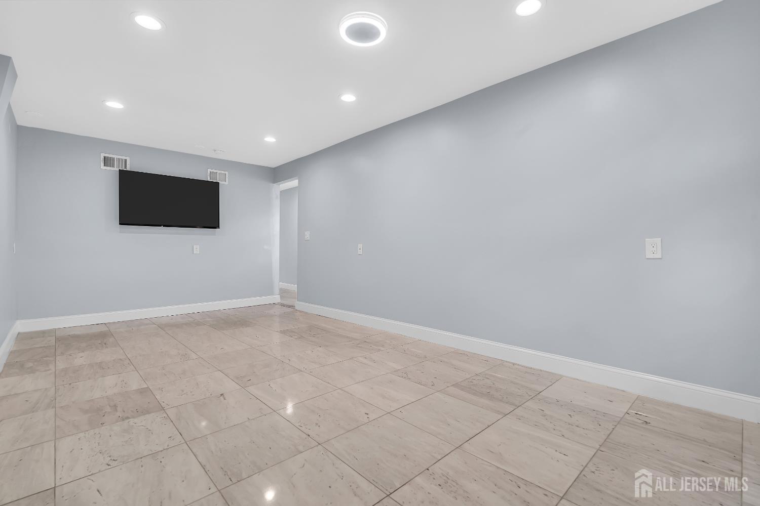 34 Sims RD Road, Edison, NJ, 08817 image 38