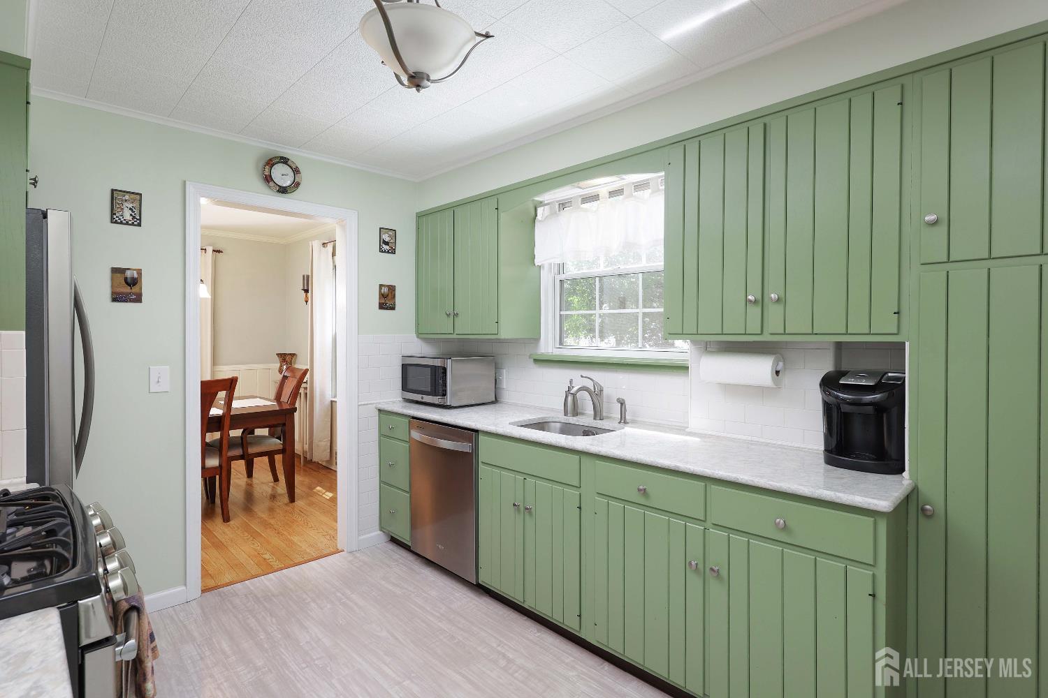 70 Surrey Lane, Woodbridge Proper, NJ, 07067 image 10