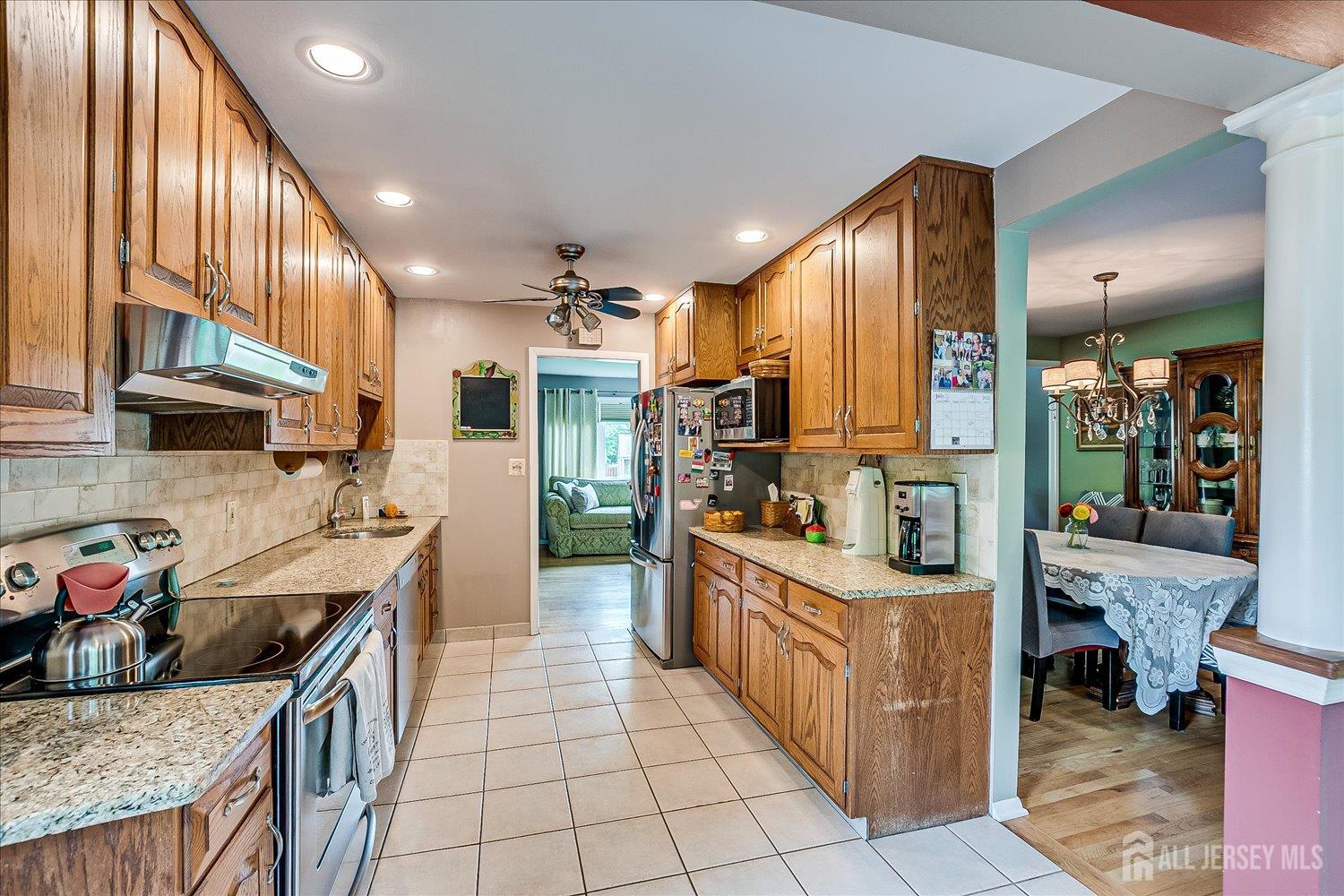 6 Zaydee Drive, Edison, NJ, 08837 image 30