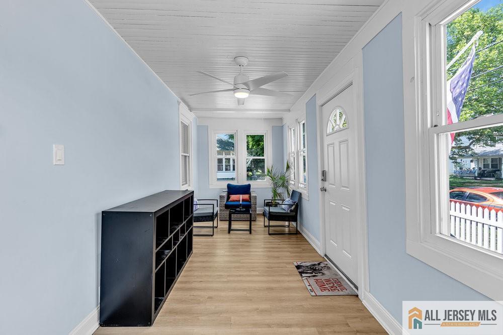 414 Bentley Avenue Image 4