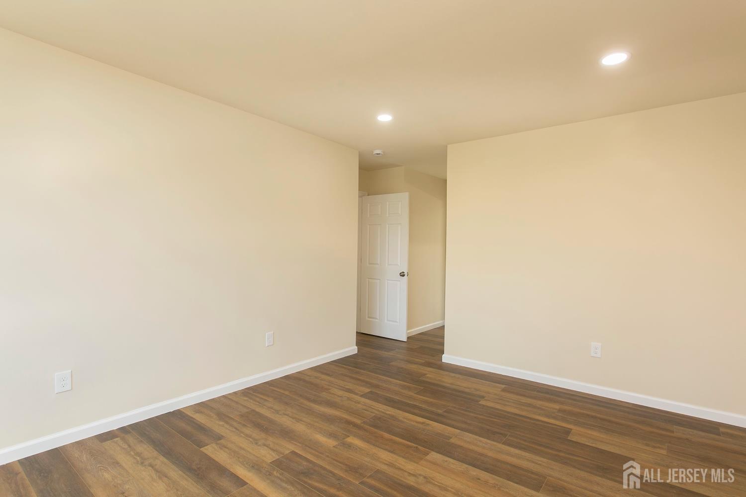 15 Bradley Drive, Edison, NJ, 08817 image 20