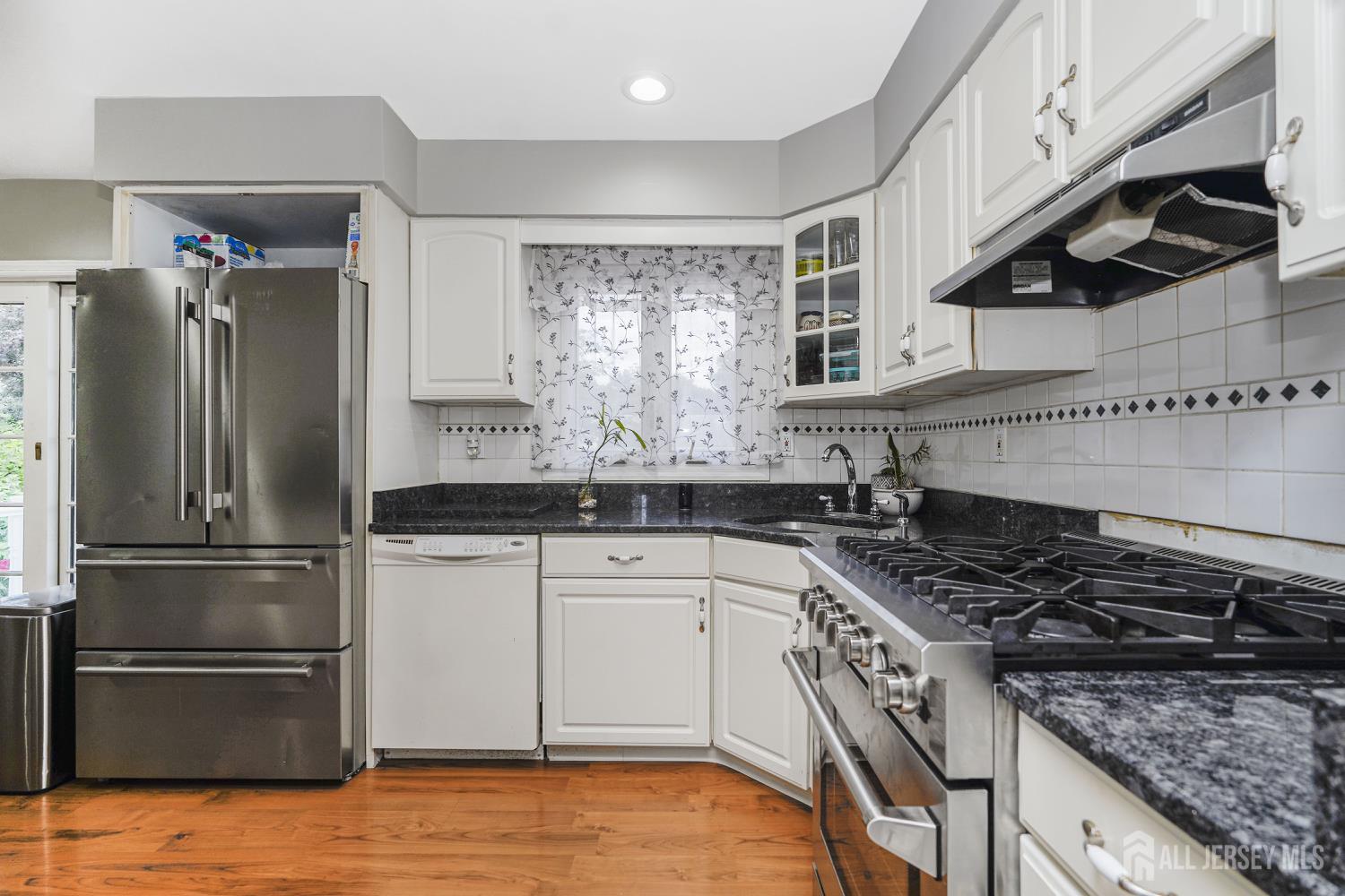 45 Kenwood Terrace Image 3
