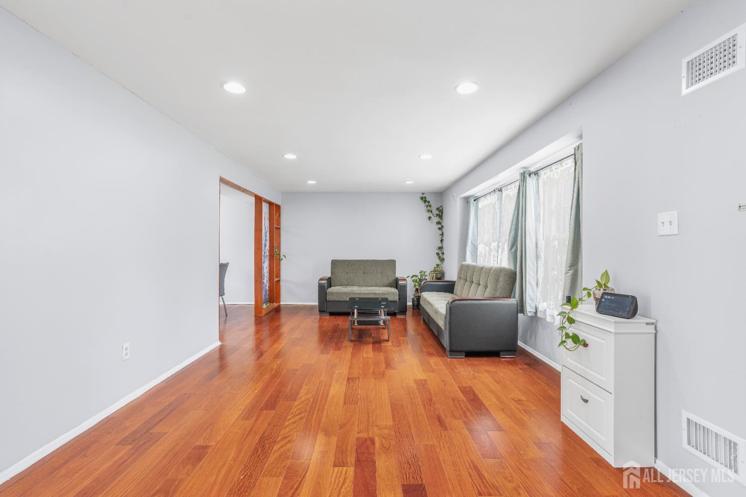 4 Daphne Court, Edison, NJ, 08820 image 11