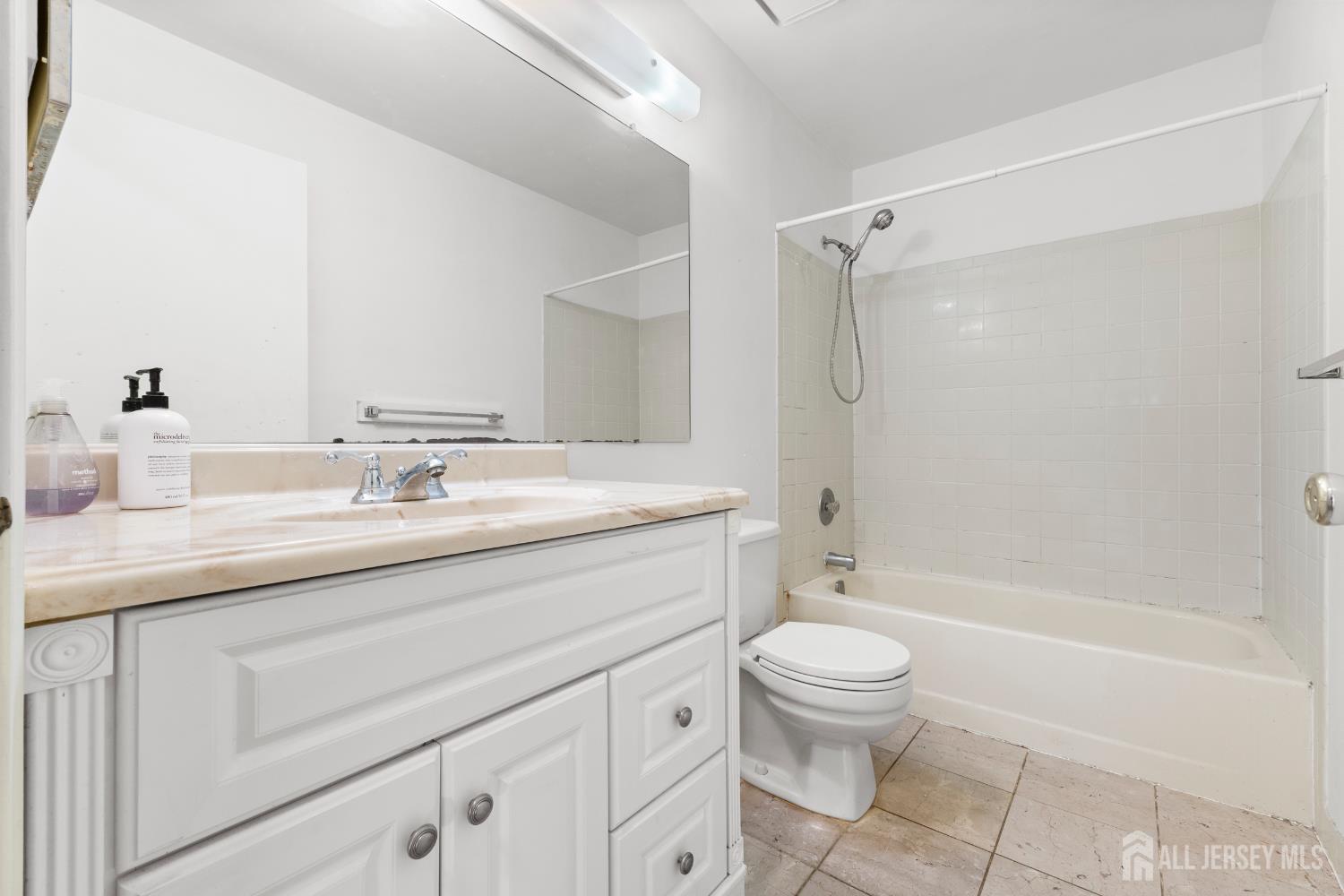 255 Hampshire Court, Piscataway, NJ, 08854 image 10