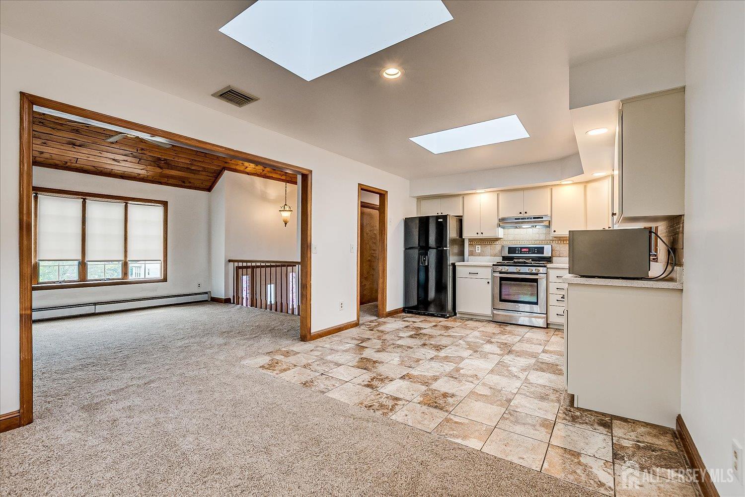 221 S Pine Avenue, South Amboy, NJ, 08879 image 20
