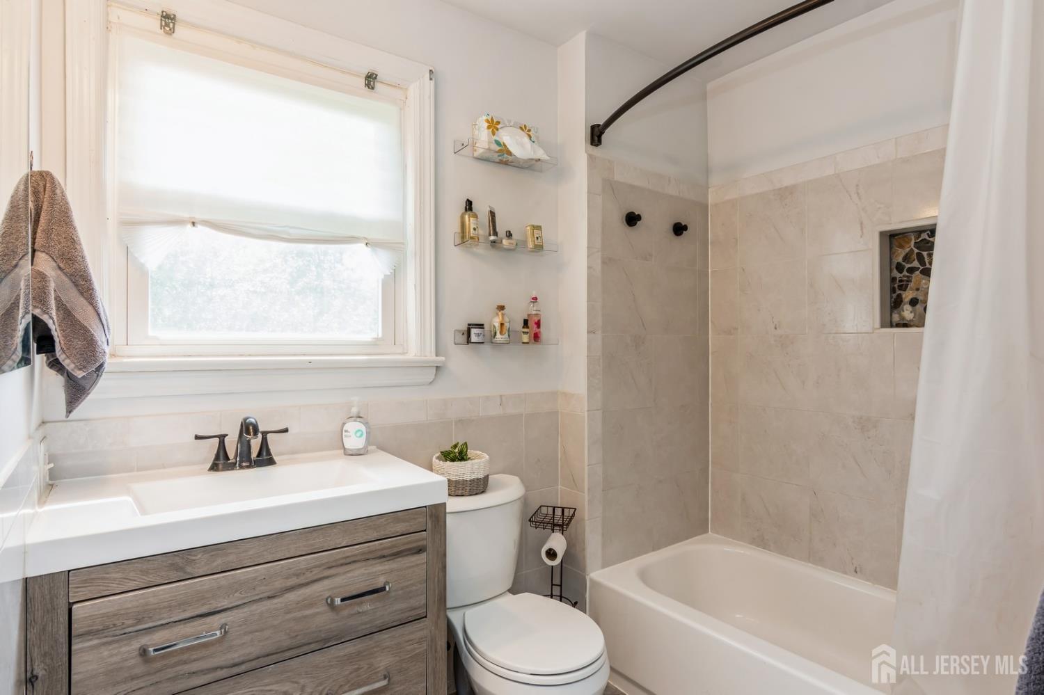 106 Union Avenue, Middlesex, NJ, 08856 image 26