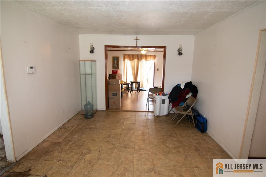 60 Runyon Avenue, Edison, NJ, 08817 image 10