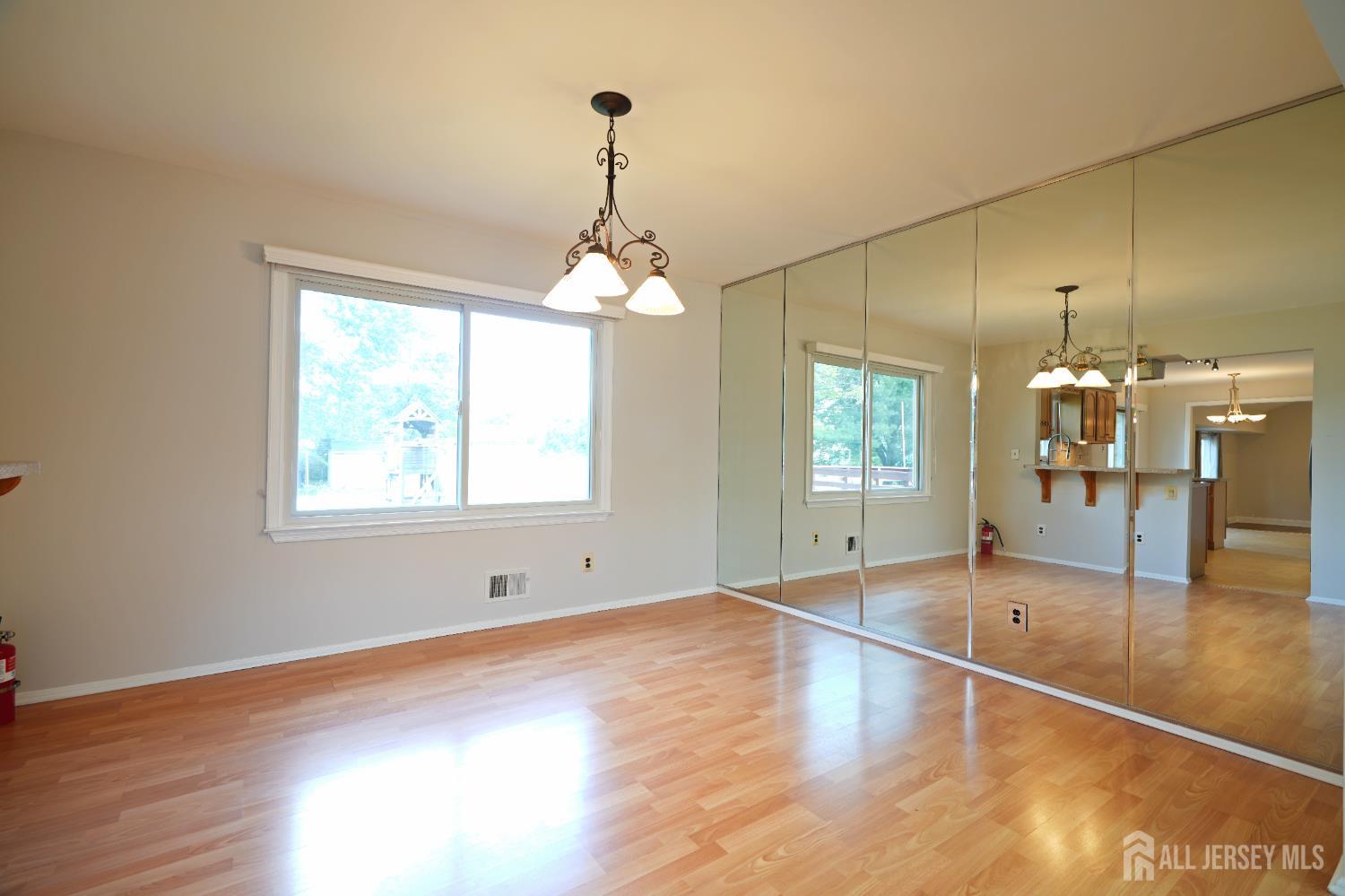 19 Wetherhill Way, South Brunswick, NJ, 08810 image 9