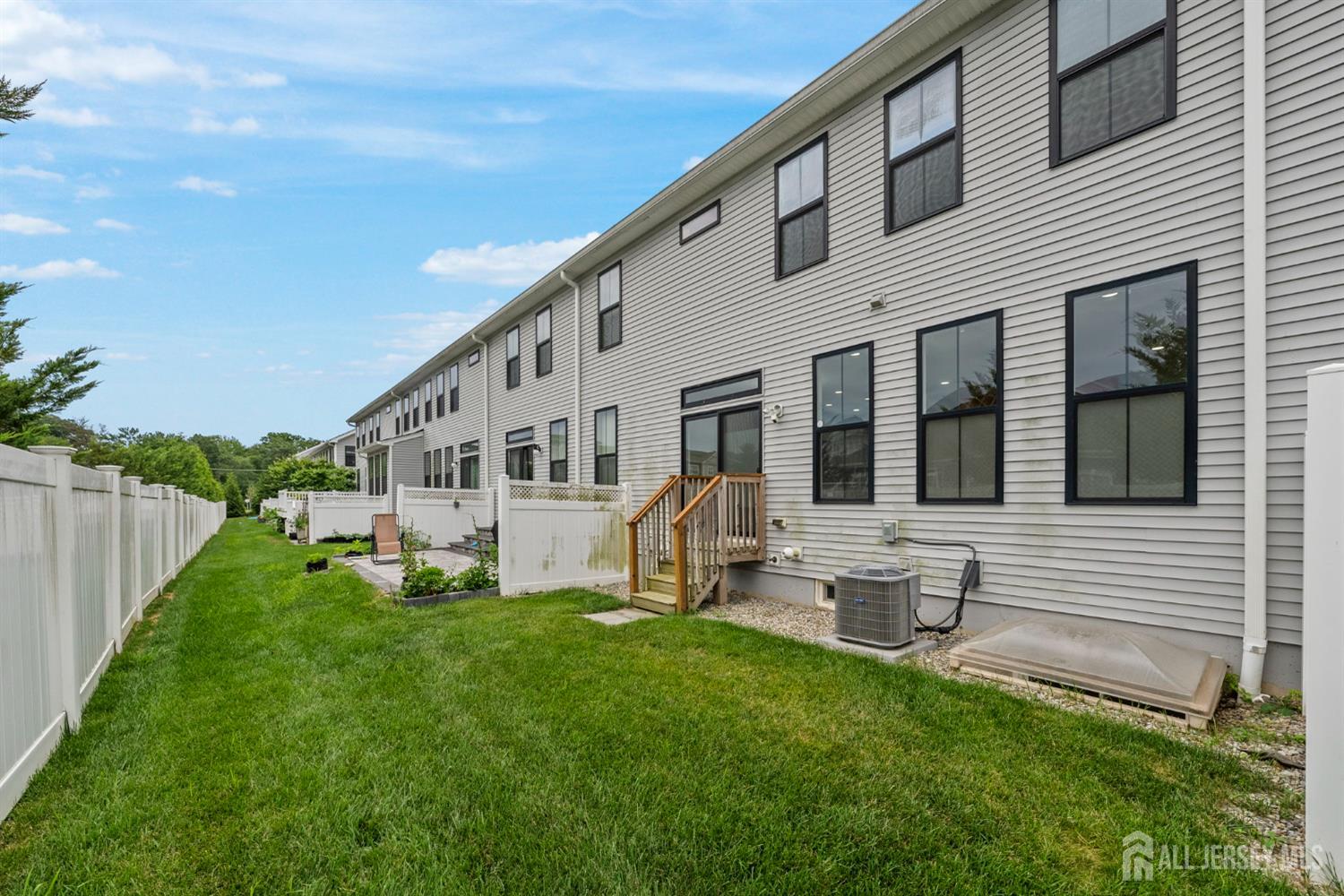 30 Clover Lane Image 4