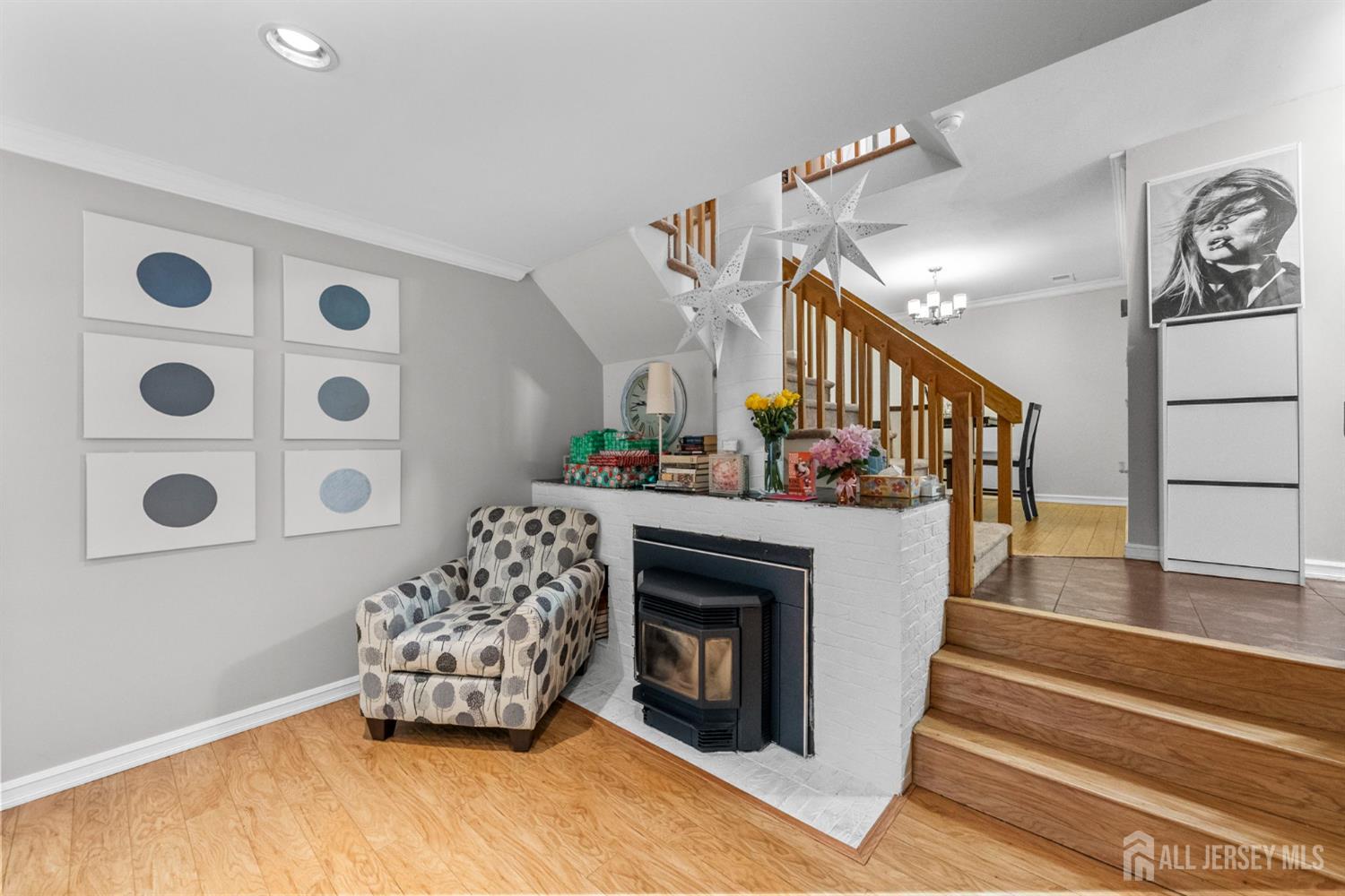 1058 Schmidt Lane Image 4