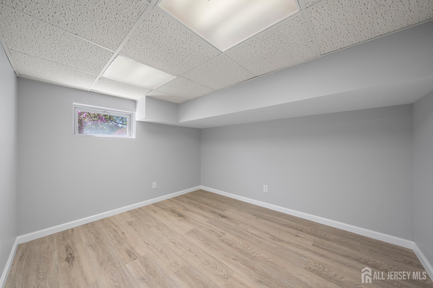 657 Amboy Avenue, Edison, NJ, 08837 image 25