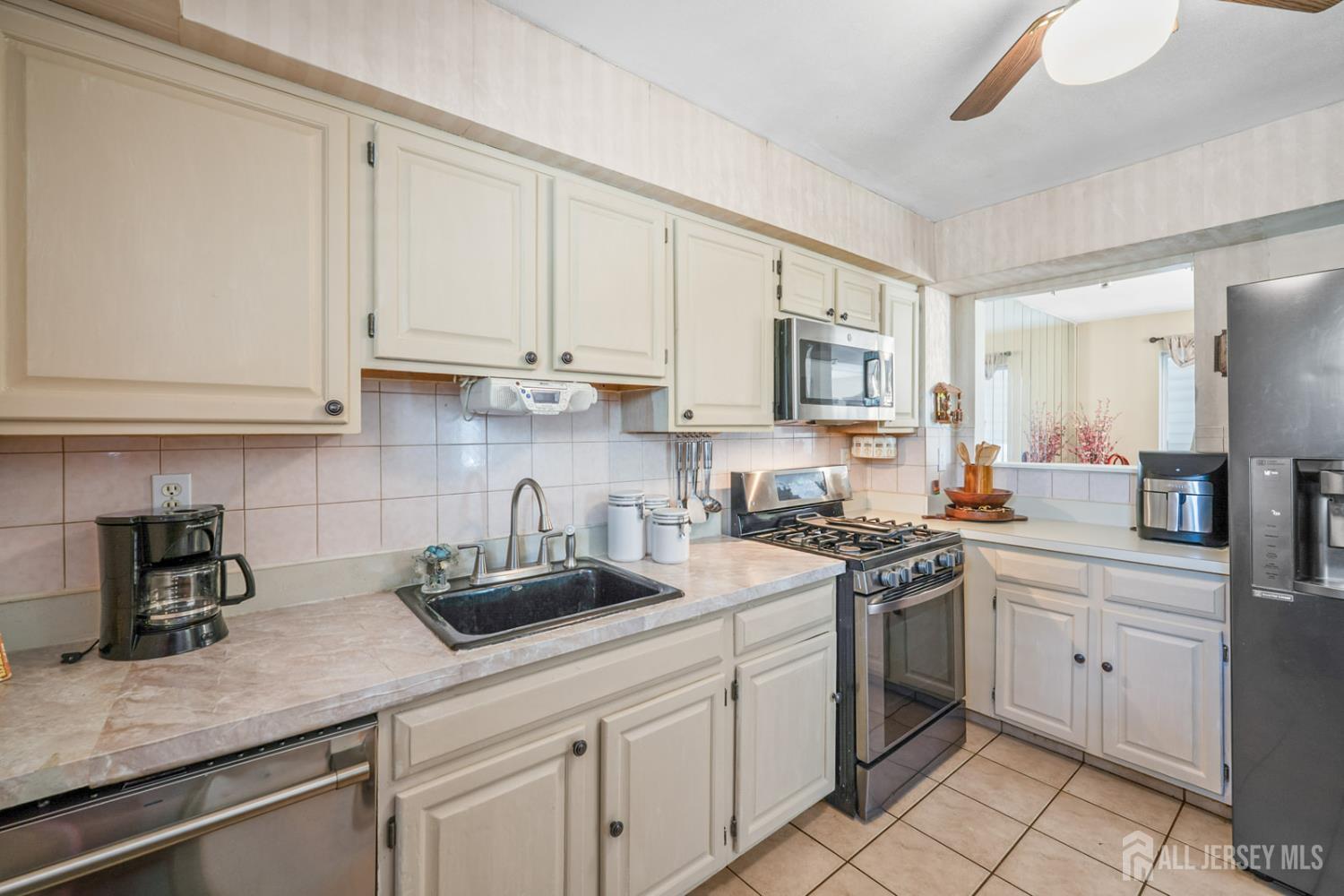 33 Marina View Drive, Sewaren, NJ, 07077 image 8