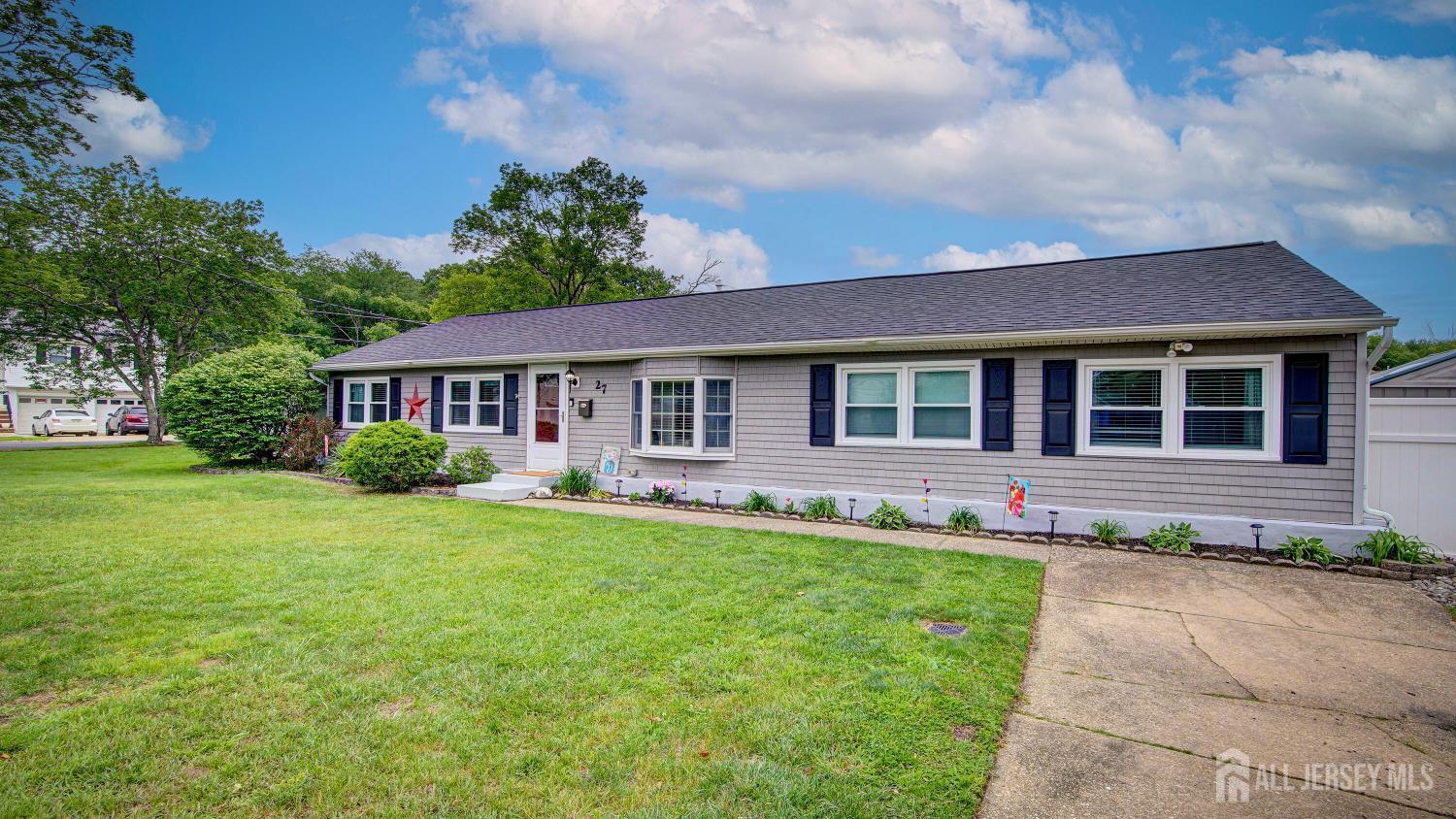 27 Carlton Avenue Image 2