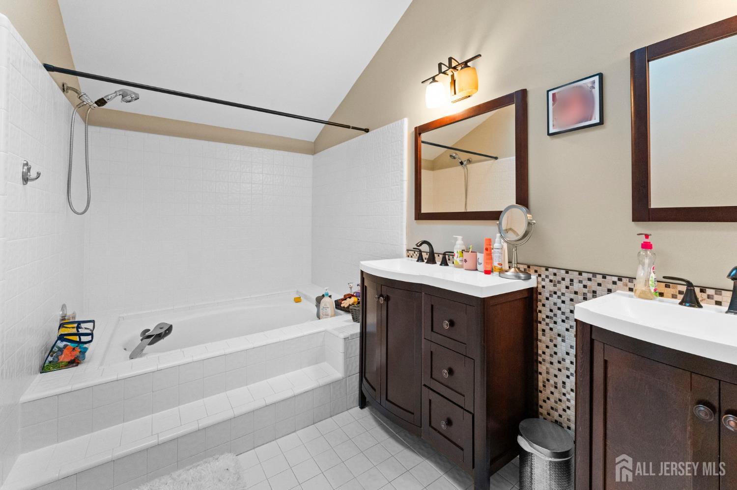 473 E Sayre Drive, Middlesex, NJ, 08540 image 22