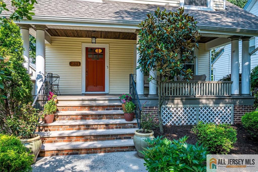 135 N 5th Avenue Image 2