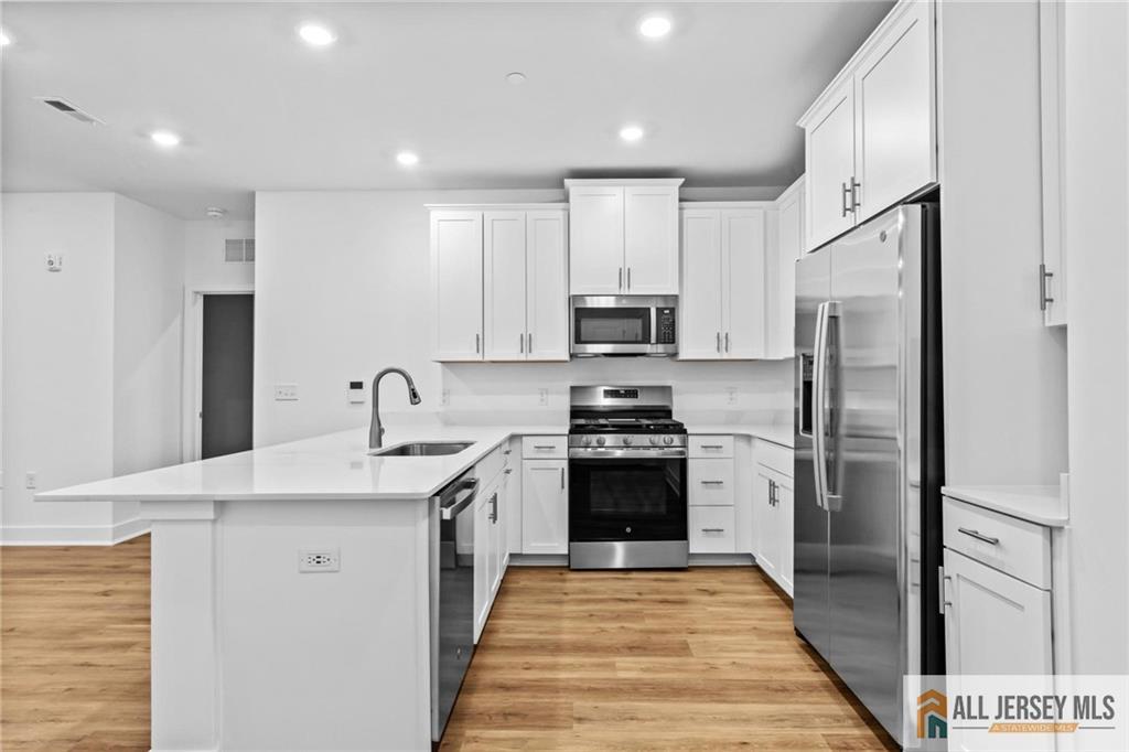 28311 Radford Court 2829 Image 3