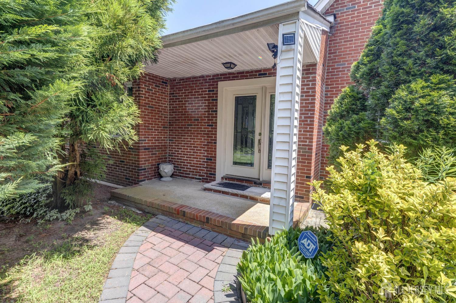 294 Fresh Pond Road Image 2