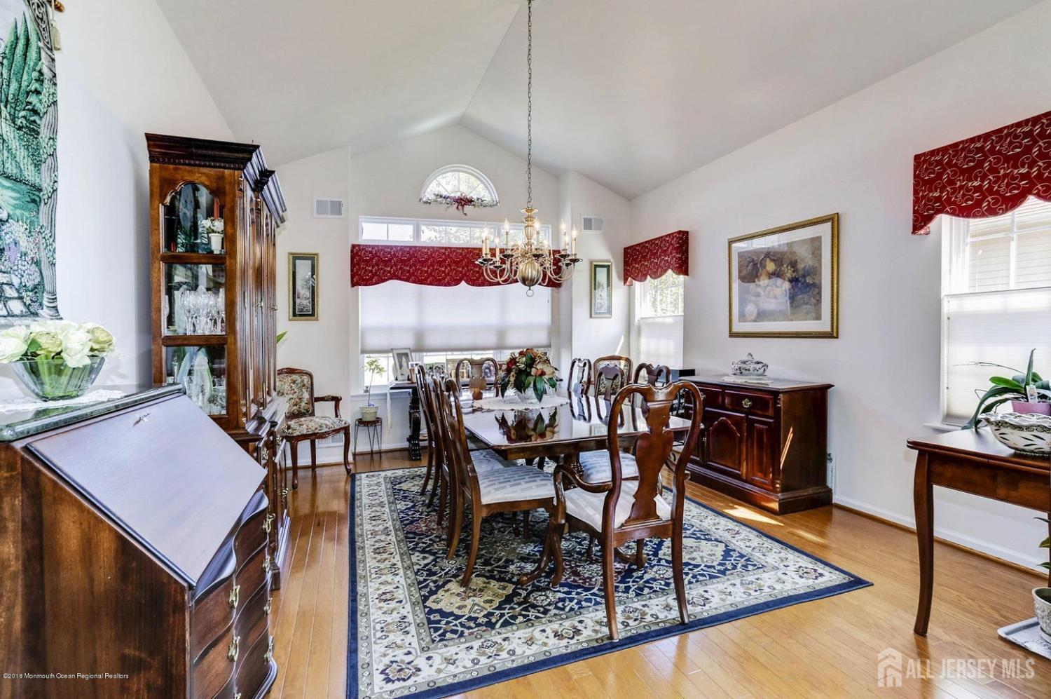 157 Valencia Drive Image 5