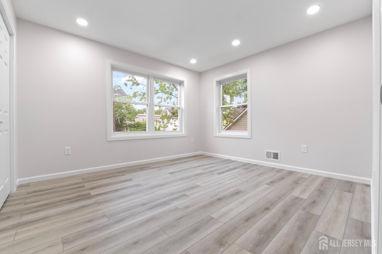 763 Gadek Place, Perth Amboy, NJ, 08861 image 13