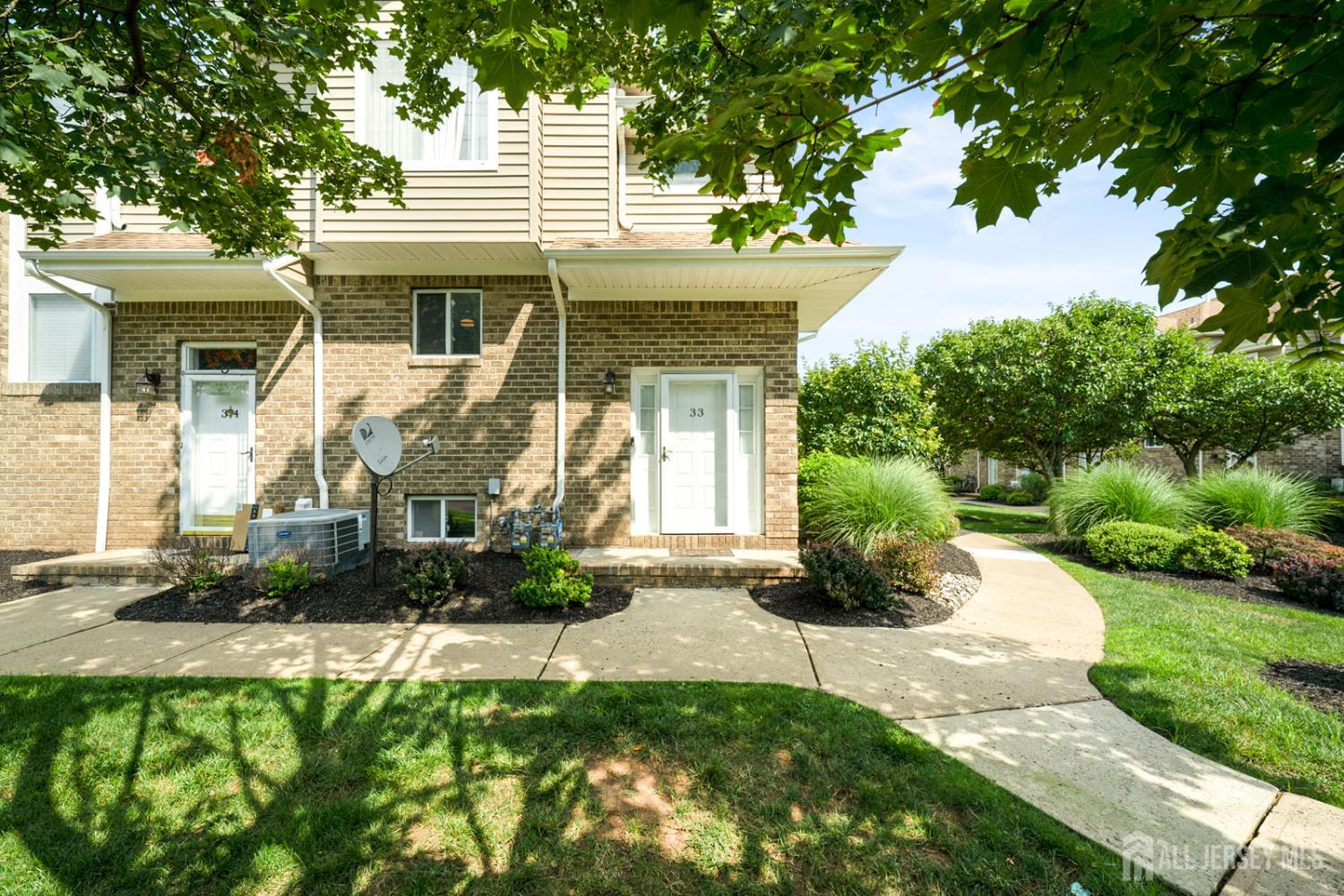 33 Marina View Drive, Sewaren, NJ, 07077