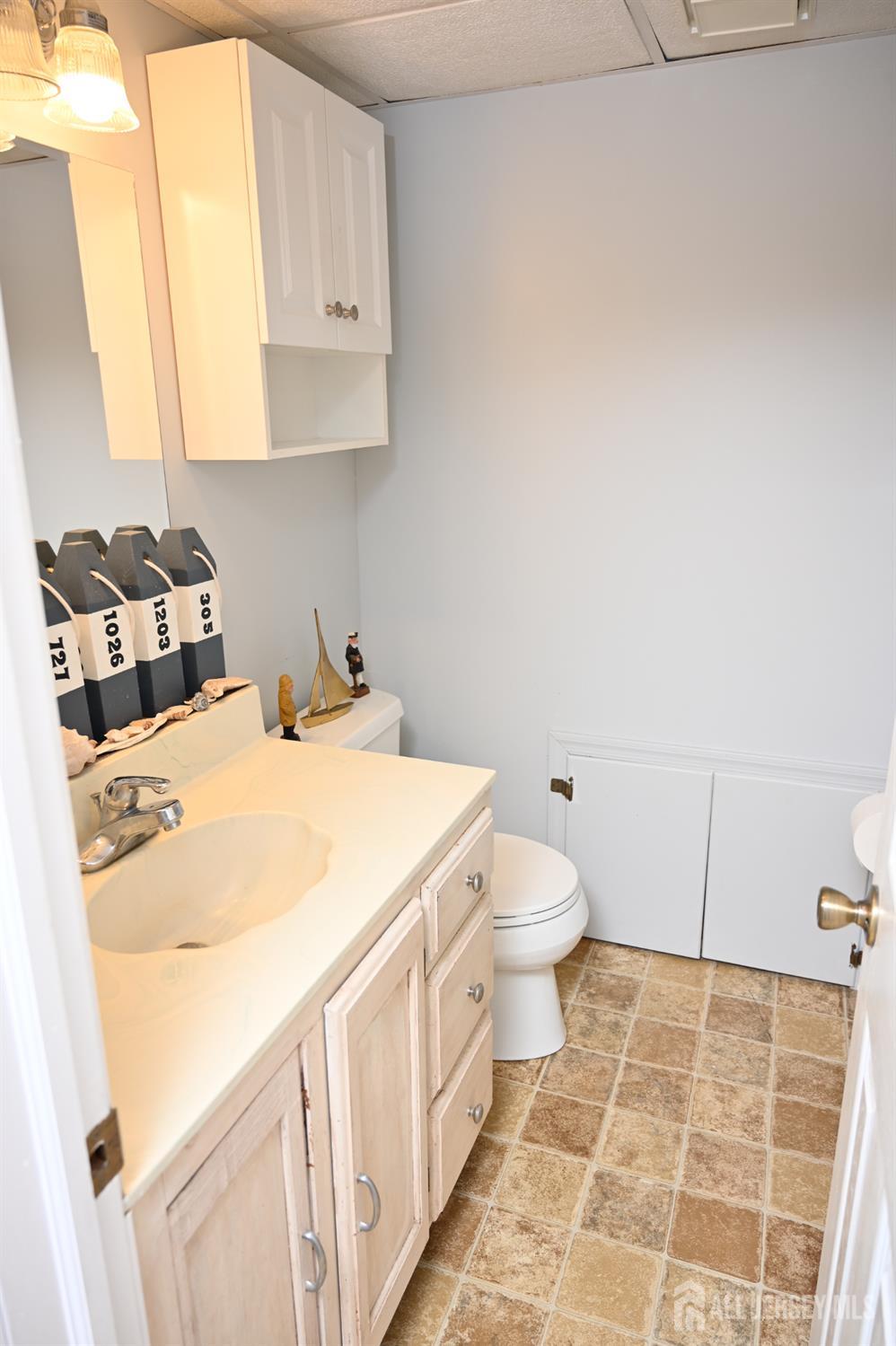 6 Nancy Circle, Edison, NJ, 08817 image 28