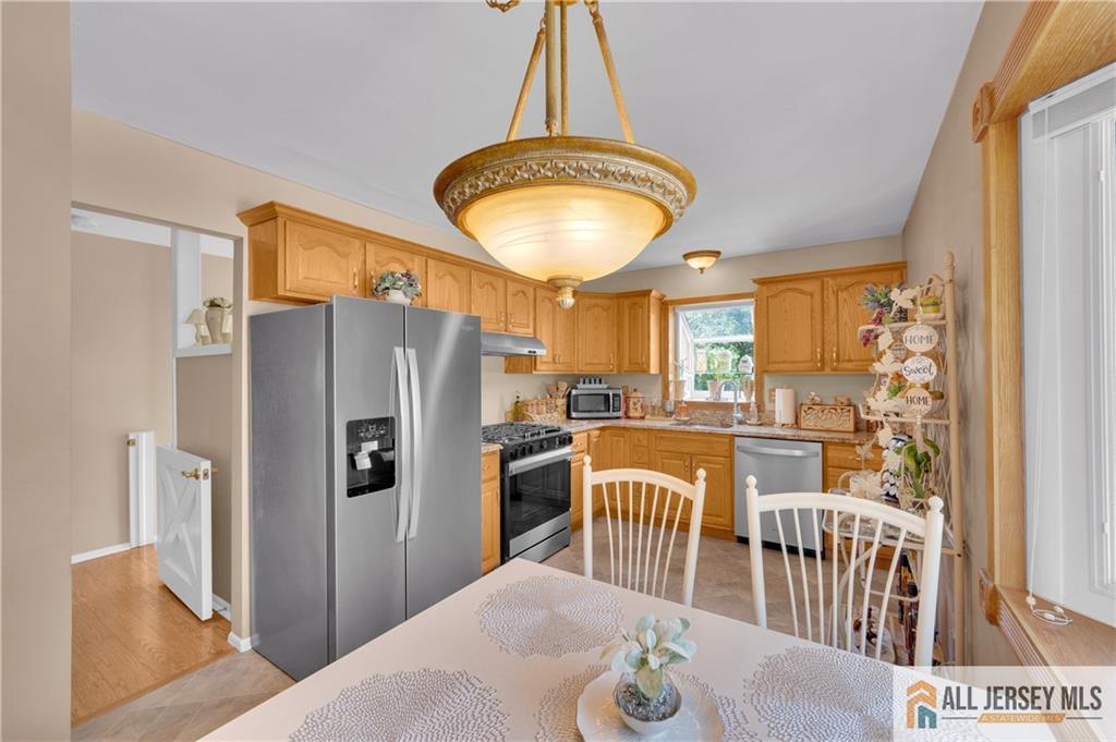 16 Mary Lane, Spotswood, NJ, 08884 image 13