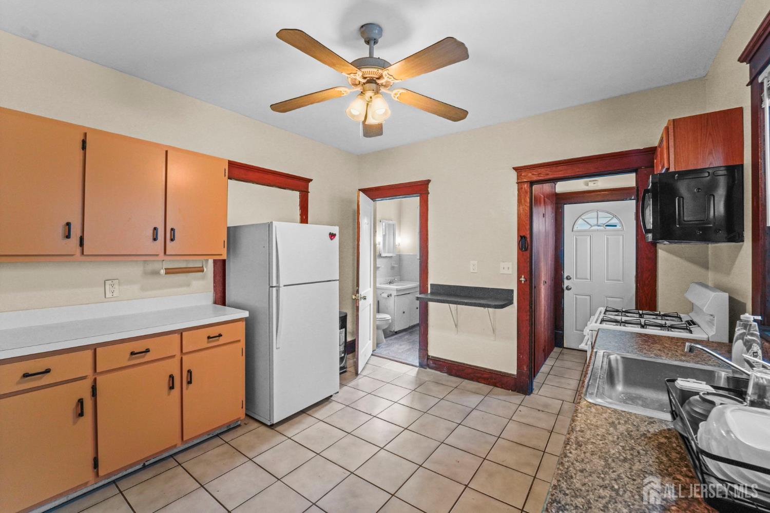 118 Huntington Street Image 5