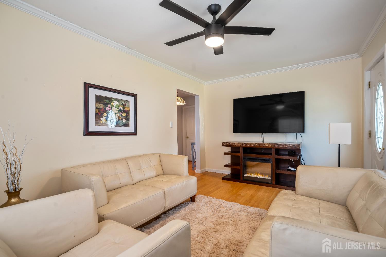 13 Sherman Avenue Image 4