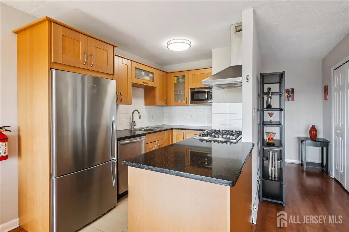 150 OVERLOOK Avenue 15 E, Hackensack, NJ, 07601 image 6