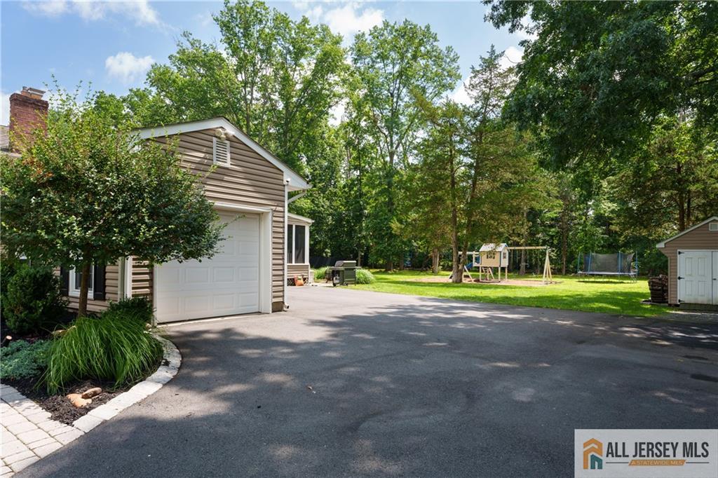 11 Taylor Road Image 4