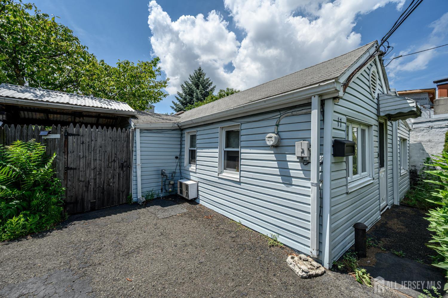 17 Izola Avenue, Fords, NJ, 08863