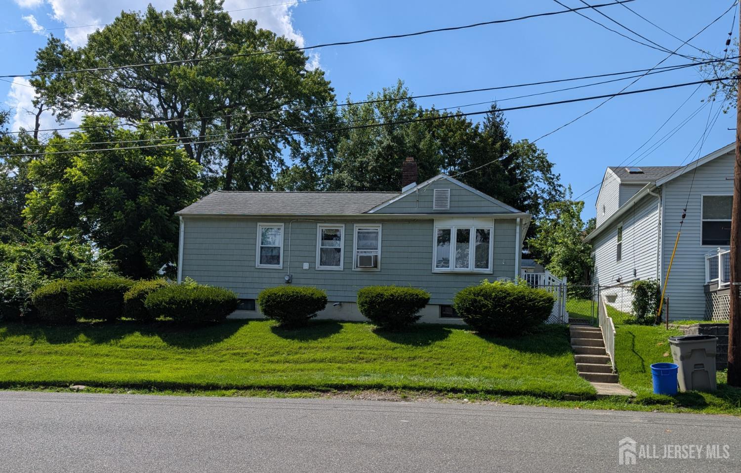 818 Forrest Avenue Image 1