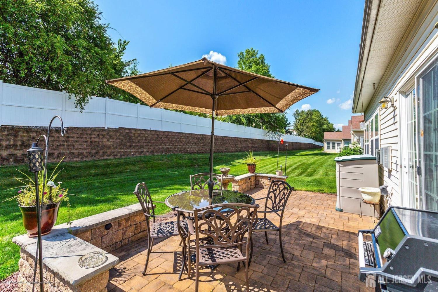 157 Valencia Drive, Monroe, NJ, 08831