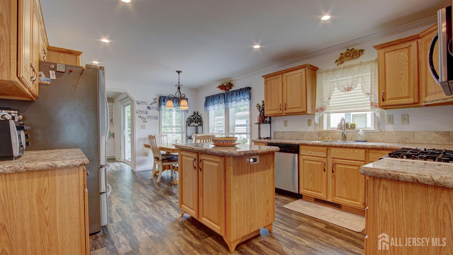 287 Woods Edge Court, Spotswood, NJ, 08884 image 20