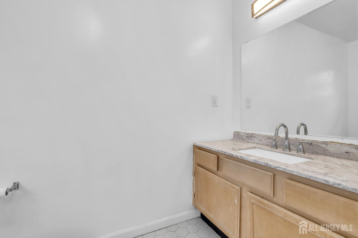 219 Hidden Woods Court, Piscataway, NJ, 08854 image 25