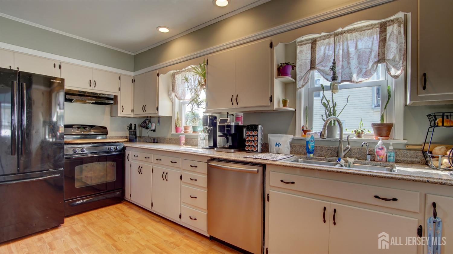 110 N Pine Avenue, South Amboy, NJ, 08879 image 9