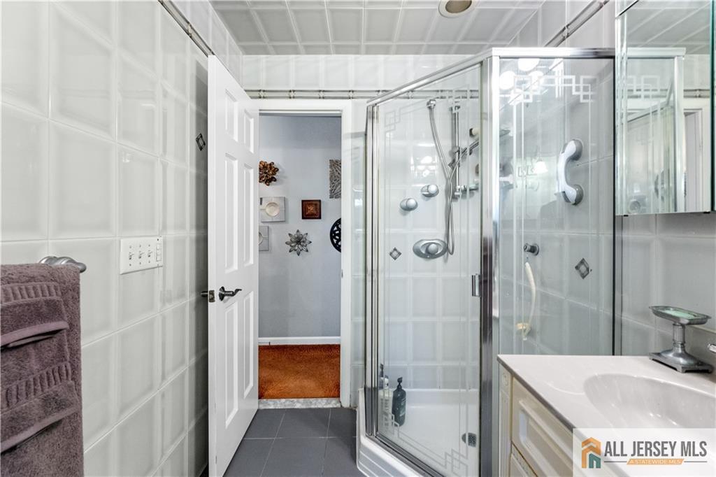 32 Fielek Terrace, Sayreville, NJ, 08859 image 31