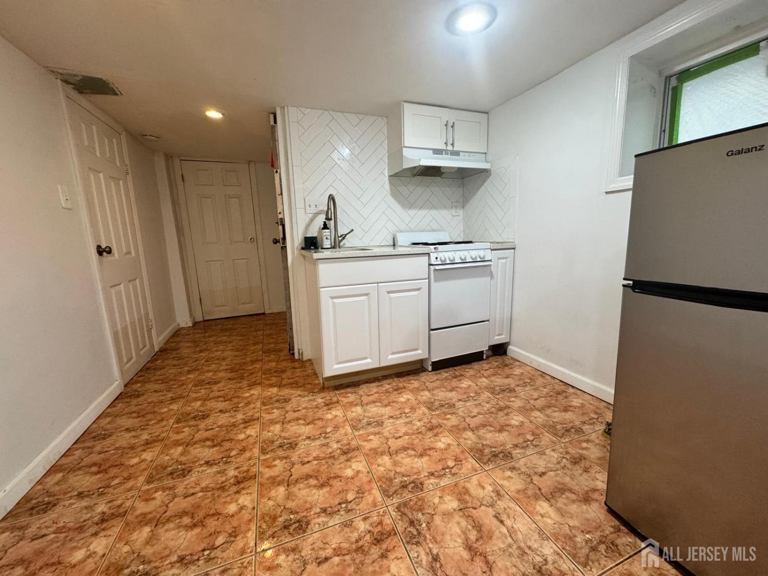 106 Summit Street, East Orange, NJ, 07017 image 24