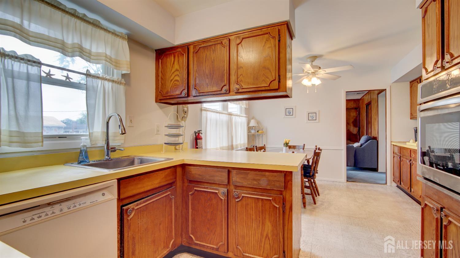 20 Kenwood Lane, Old Bridge, NJ, 08857 image 16