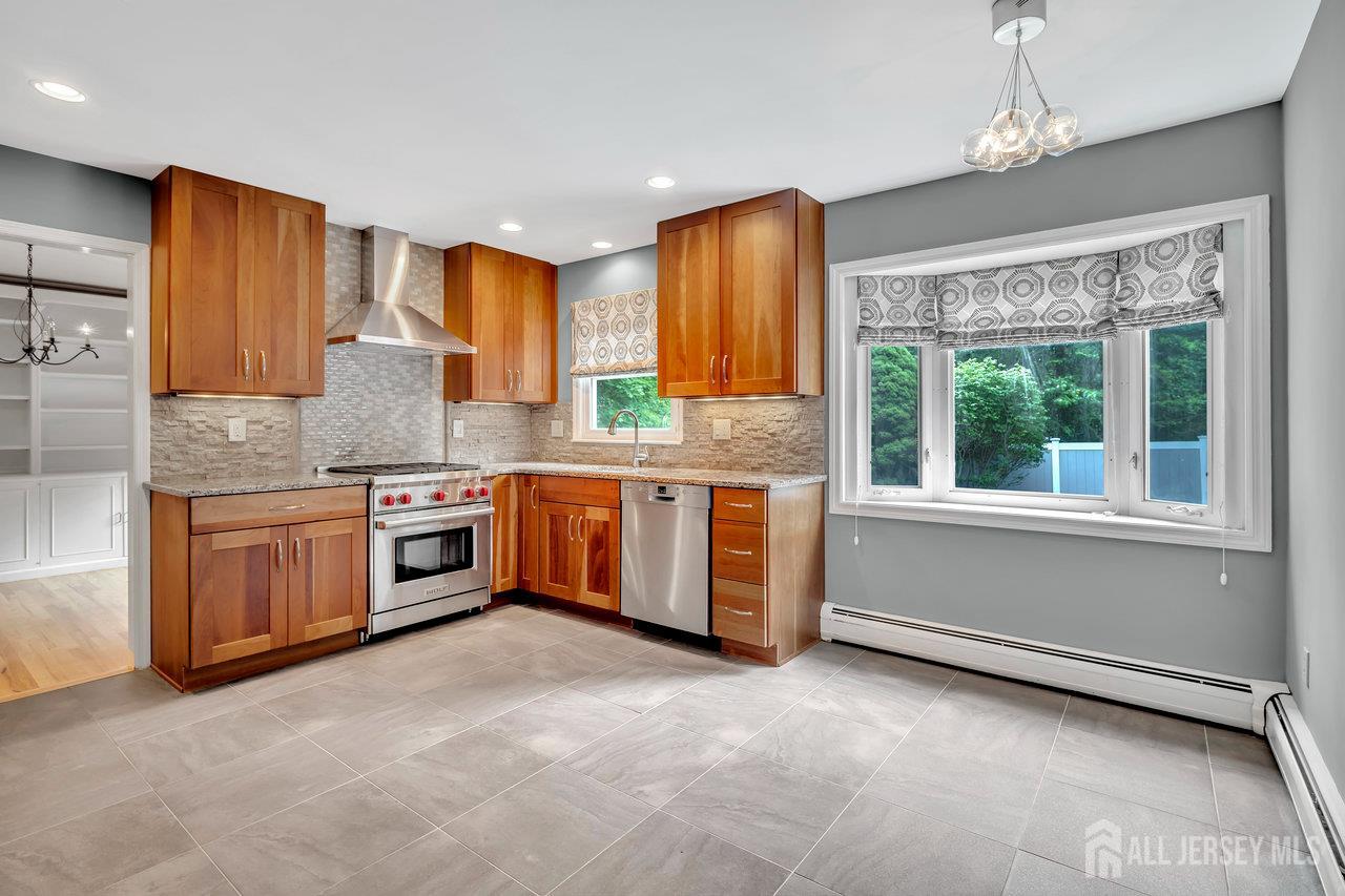 14 Wayland Drive Image 4