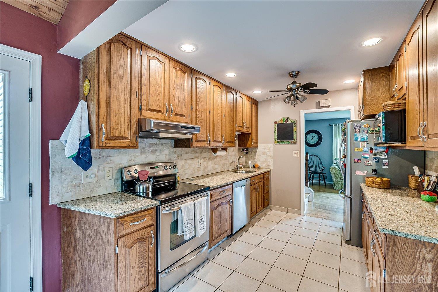 6 Zaydee Drive, Edison, NJ, 08837 image 29