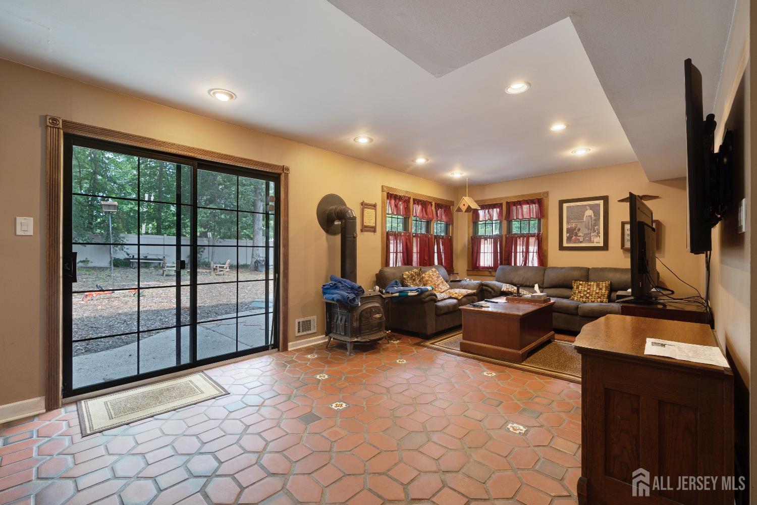 2 Kerry Court, Old Bridge, NJ, 08857 image 8