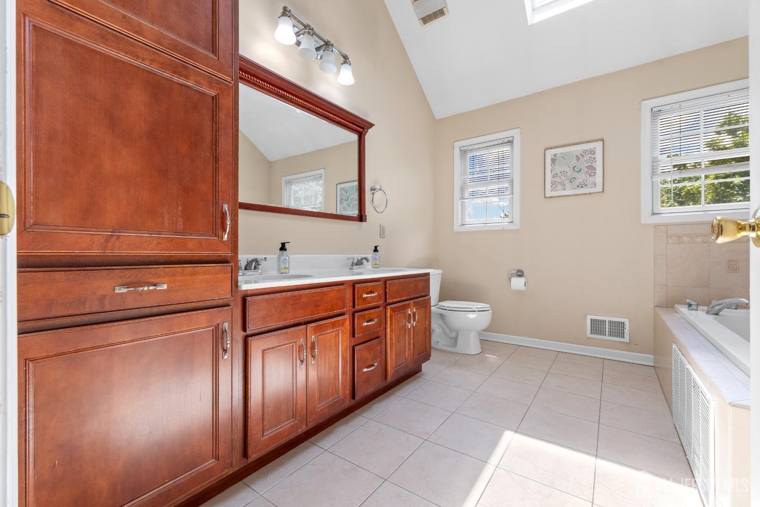 315 Park Avenue, Piscataway, NJ, 08854 image 25